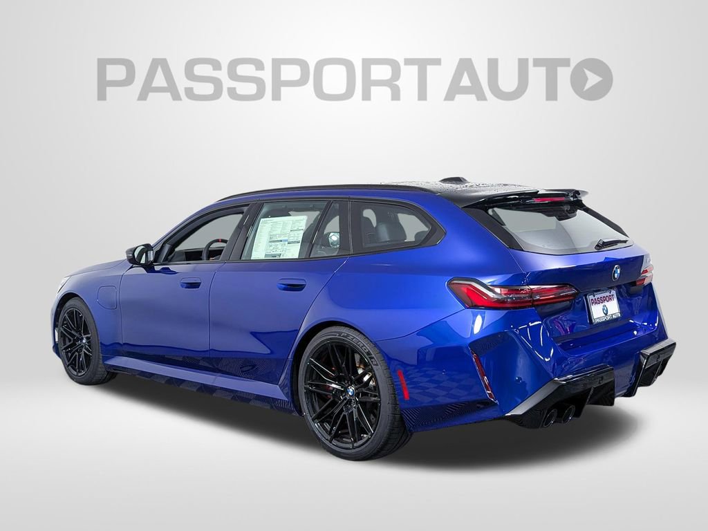 New 2026 BMW M5 Touring image 3