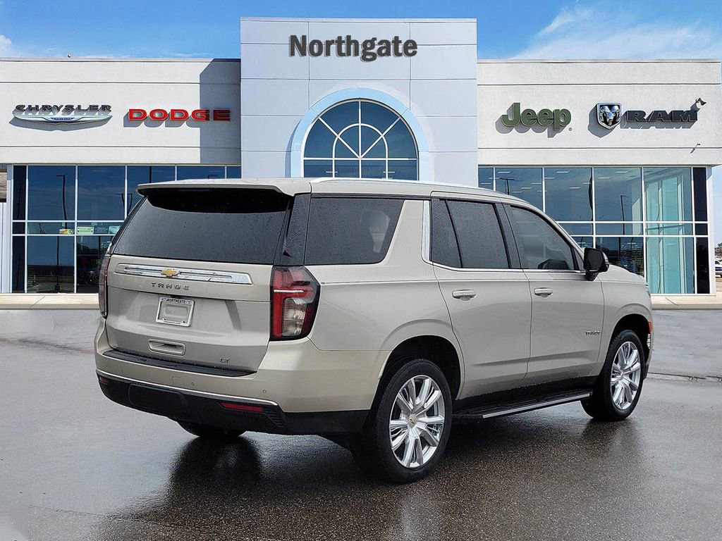 Used 2022 Chevrolet Tahoe LT w/ Luxury Package AWD/4WD image 4