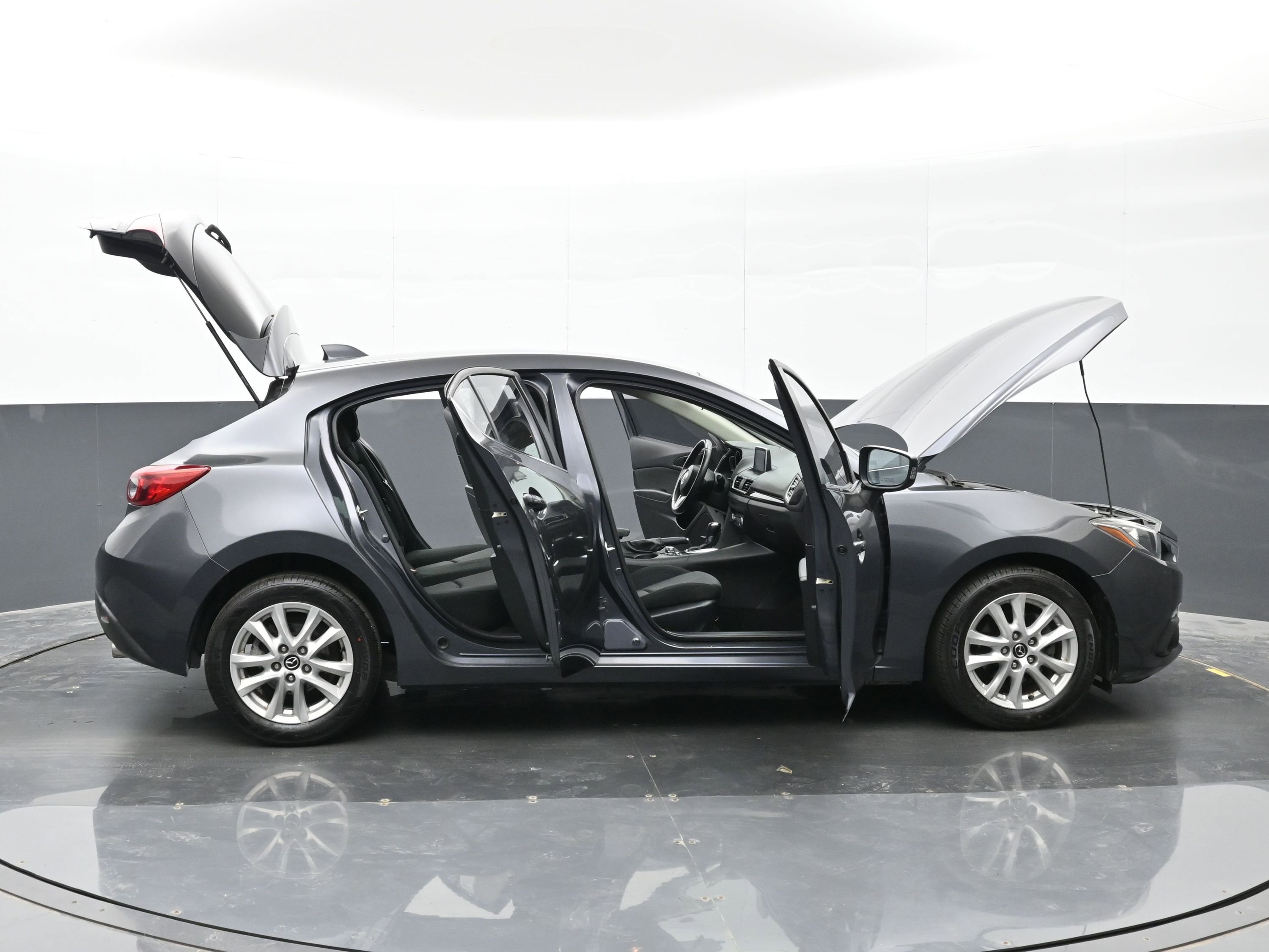 Used 2015 MAZDA MAZDA3 i Touring w/ Technology Package FWD image 47