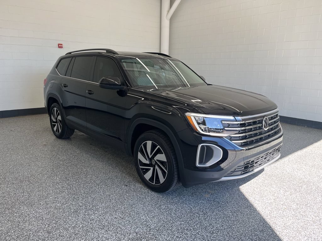 New 2026 Volkswagen Atlas SE FWD image 8