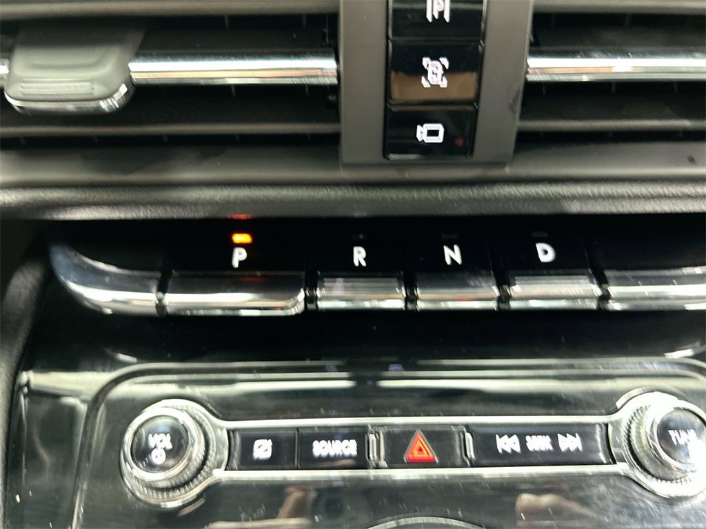 Used 2022 Lincoln Corsair AWD w/ Equipment Group 101A image 18