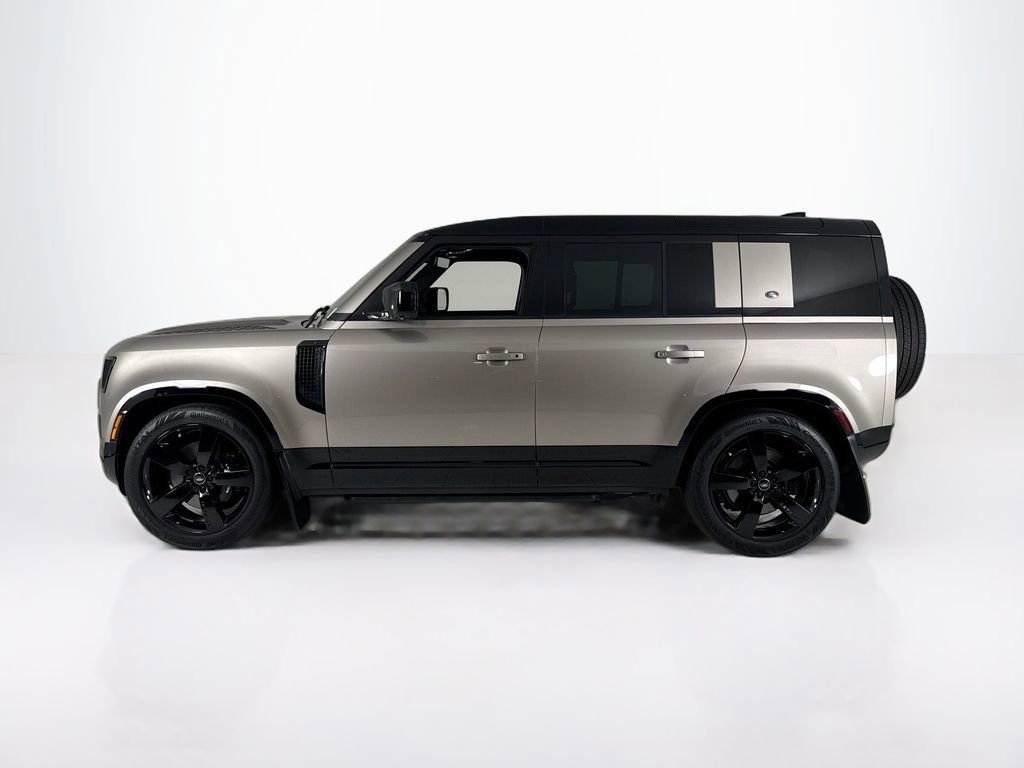 Used 2023 Land Rover Defender 110 V8 image 2