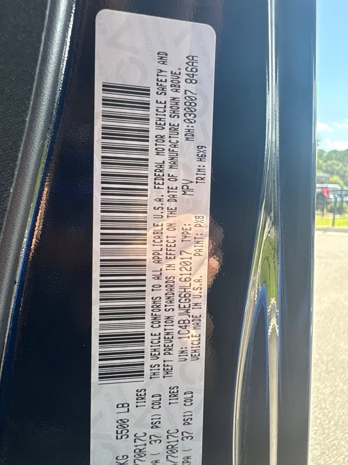 Used 2017 Jeep Wrangler Unlimited Sahara AWD/4WD image 16
