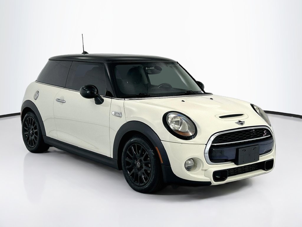 Used 2017 MINI Cooper S FWD image 3