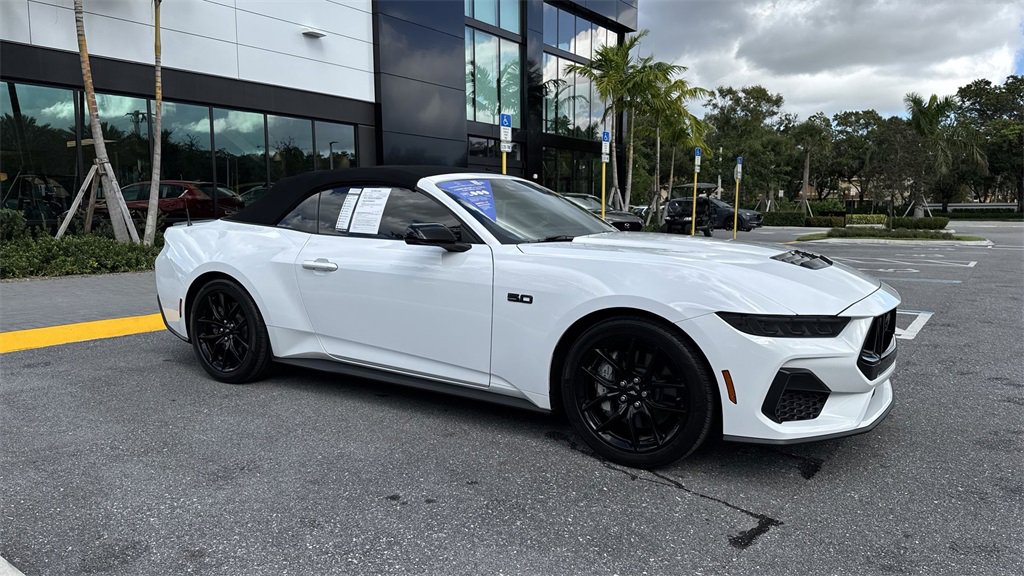 Used 2024 Ford Mustang GT Premium image 7