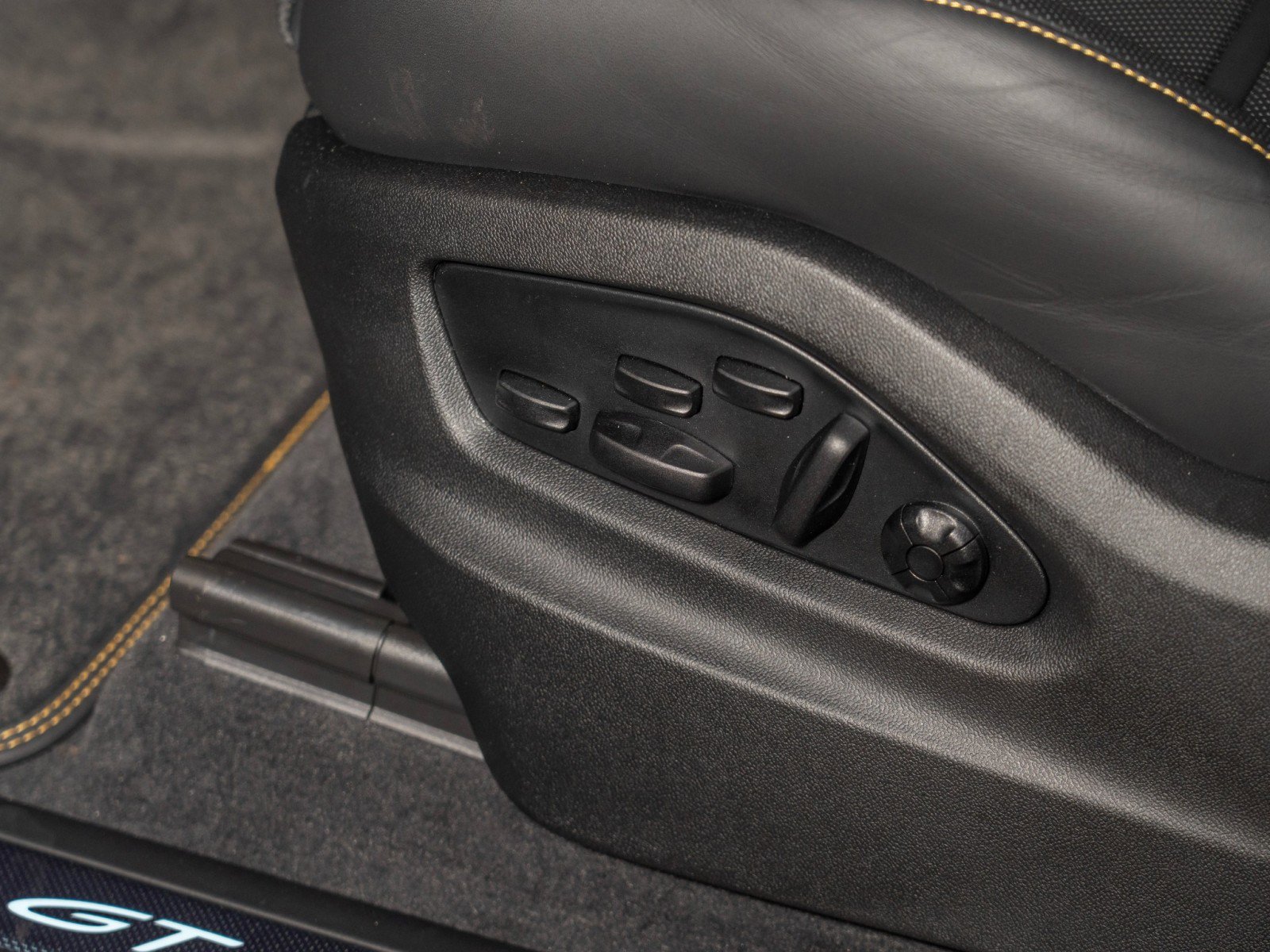 New 2026 Porsche Cayenne Turbo GT AWD/4WD image 14