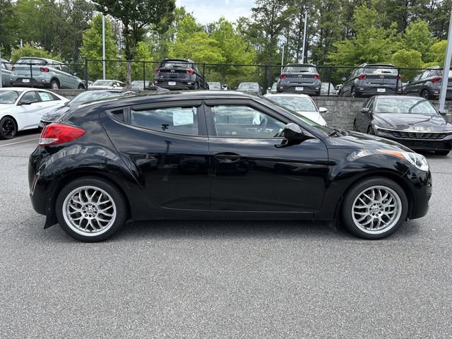 Used 2013 Hyundai Veloster FWD image 8