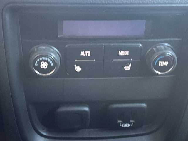 Used 2017 Buick Envision Essence FWD image 34