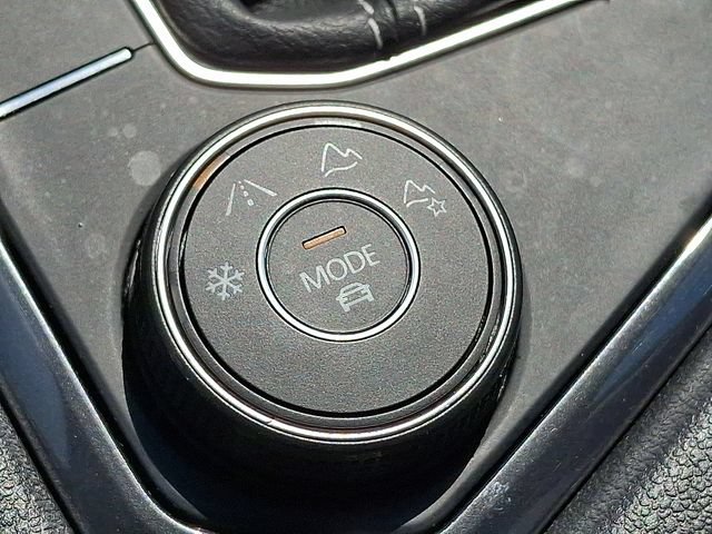 Used 2023 Volkswagen Tiguan SEL R-Line AWD/4WD image 25