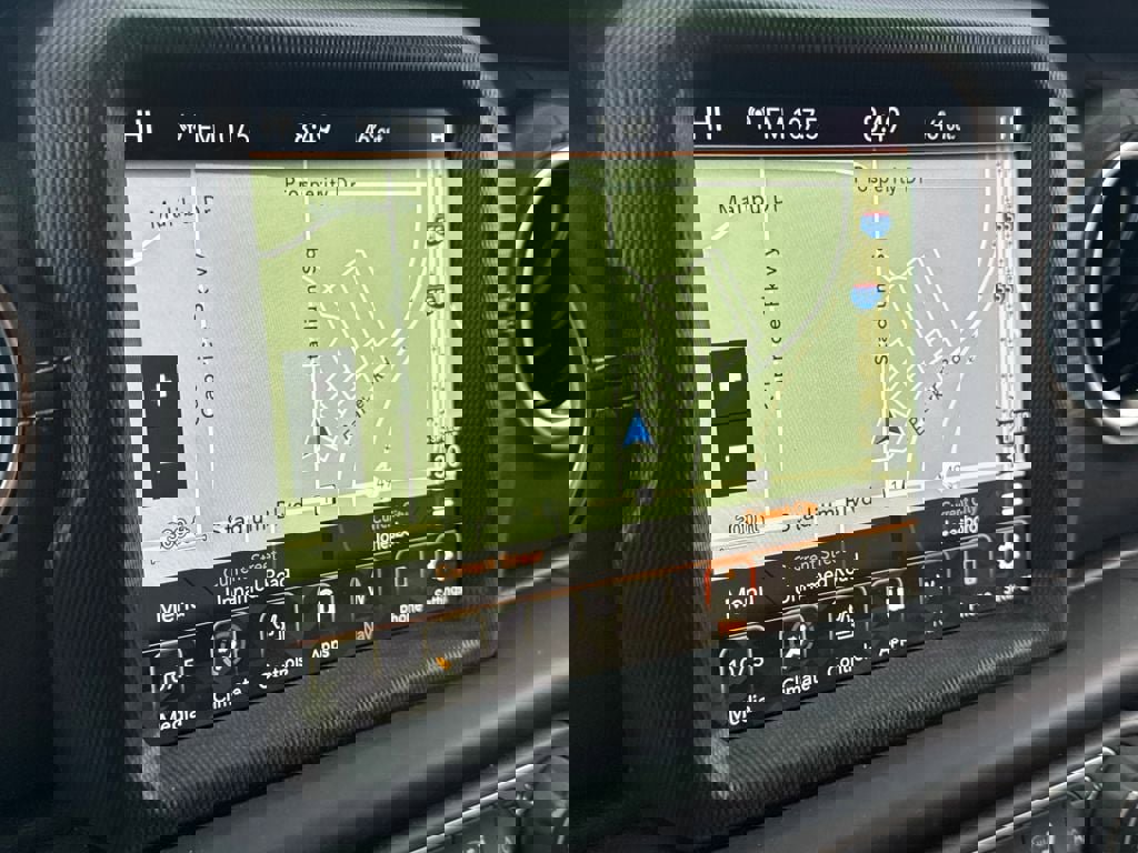 Used 2023 Jeep Wrangler Sahara w/ Cold Weather Group AWD/4WD image 10