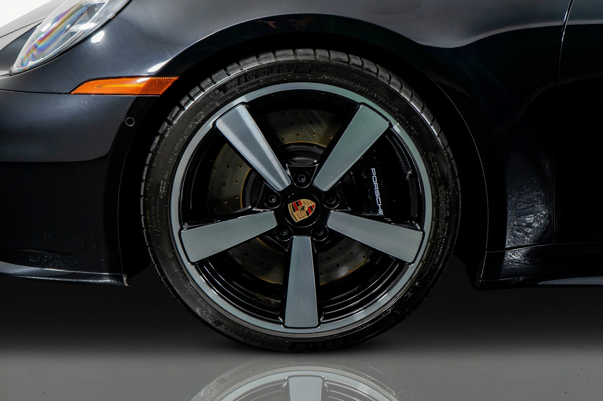 Used 2025 Porsche 911 Carrera S image 21