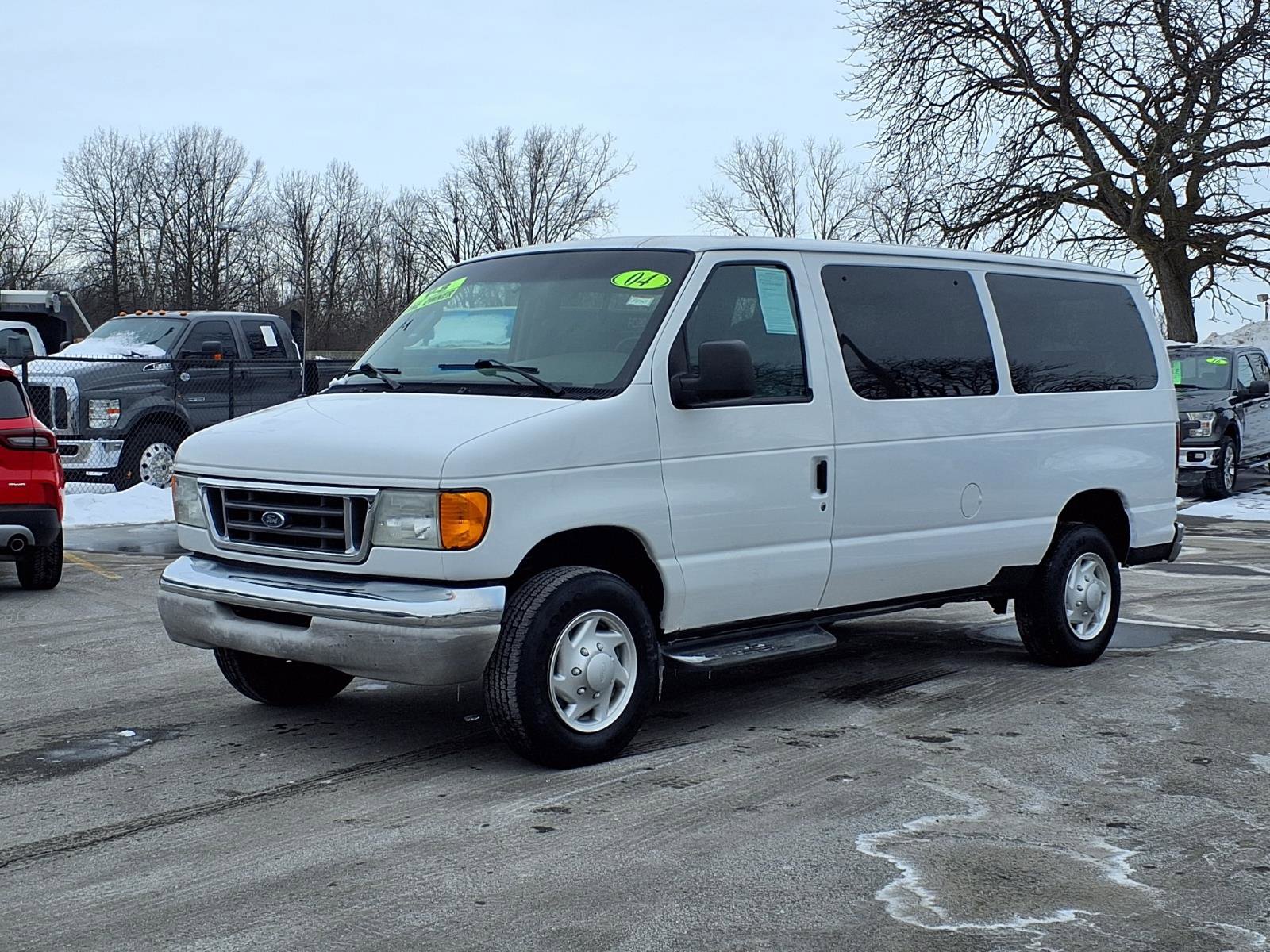 Used 2004 Ford E-350 and Econoline 350 XLT image 1