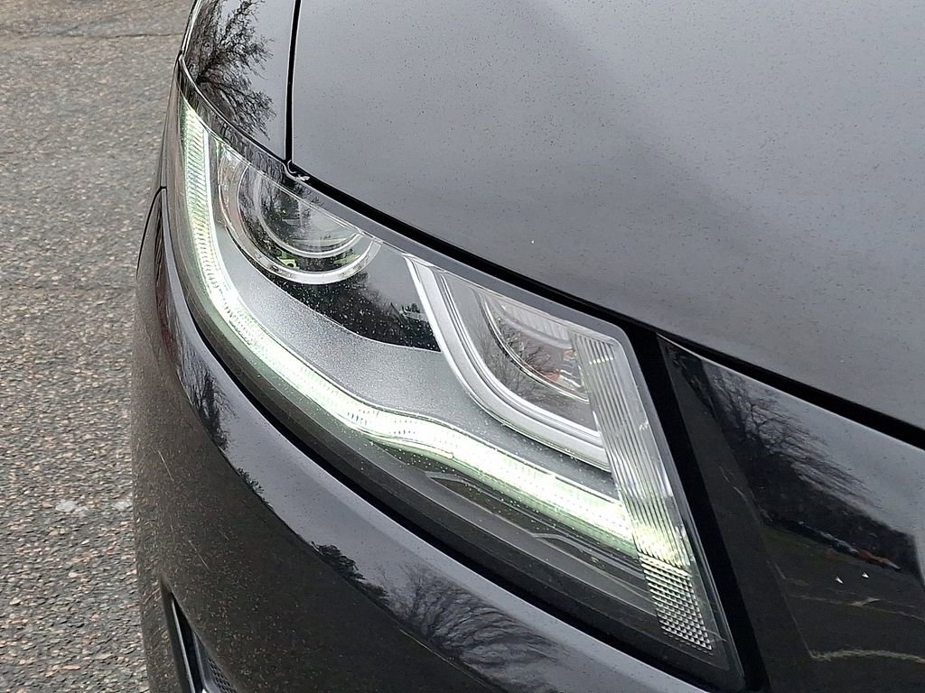 Used 2019 Lincoln MKC Premiere image 12