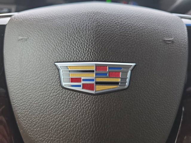 Used 2016 Cadillac Escalade Luxury AWD/4WD image 5