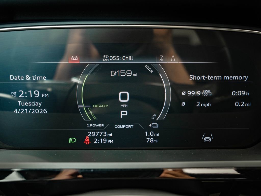 Used 2021 Audi e-tron Premium w/ Convenience Plus Package AWD/4WD image 31
