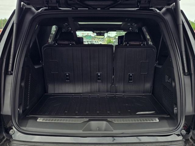 New 2026 GMC Yukon XL Denali Ultimate w/ LPO, Floor Liner Package AWD/4WD image 6