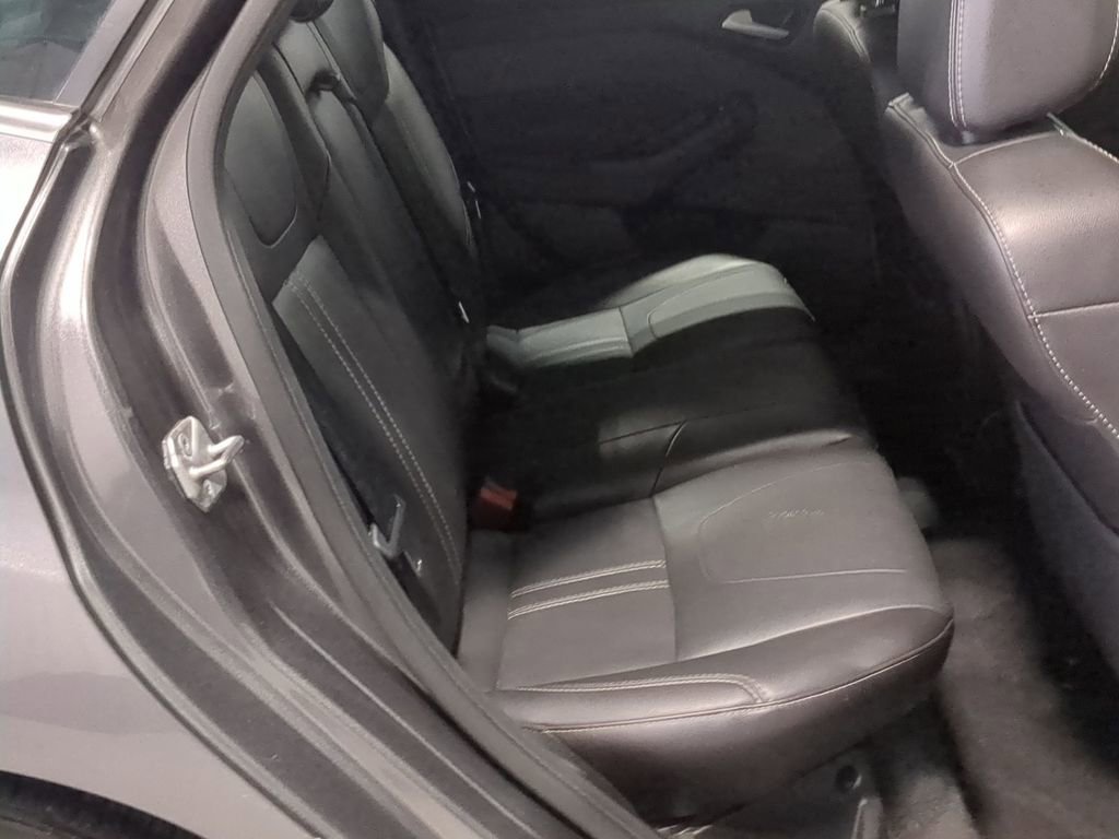 Used 2014 Ford Focus Titanium FWD image 25