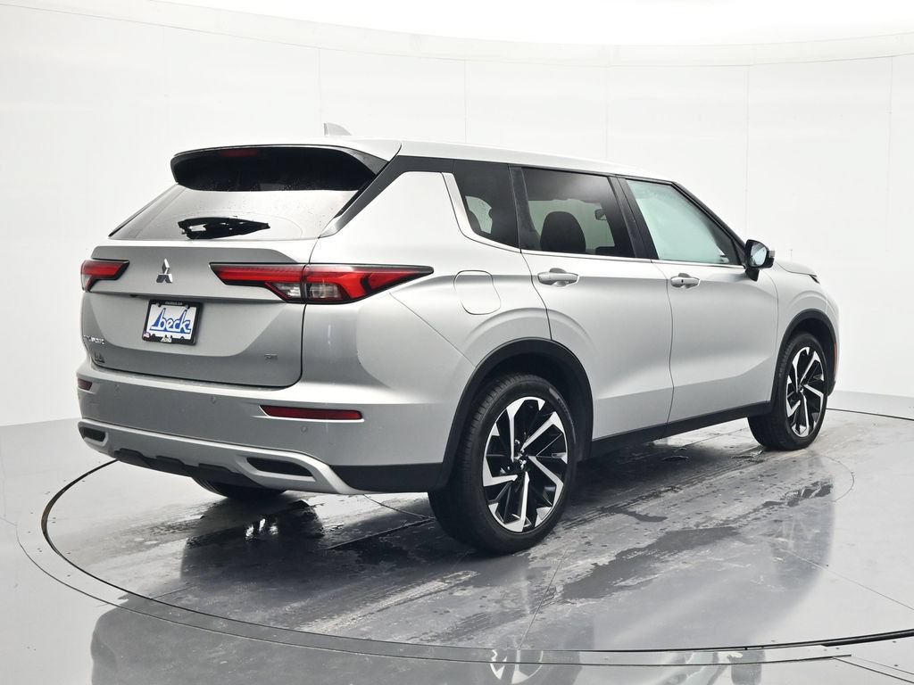 Used 2024 Mitsubishi Outlander SE FWD image 5