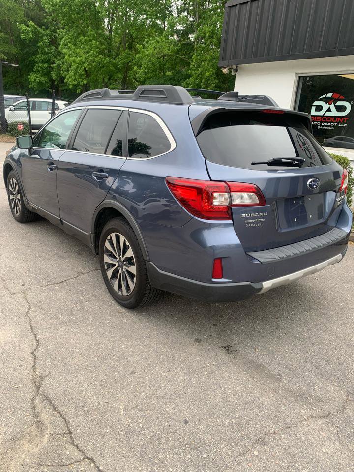 Used 2016 Subaru Outback 2.5i Limited AWD/4WD image 6