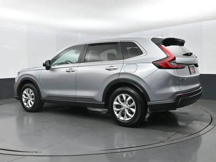 Used 2025 Honda CR-V LX image 9