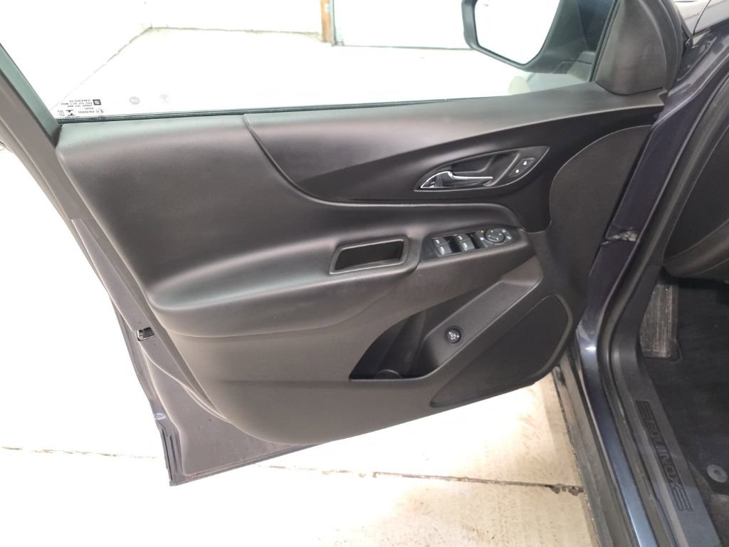 Used 2019 Chevrolet Equinox LT image 11