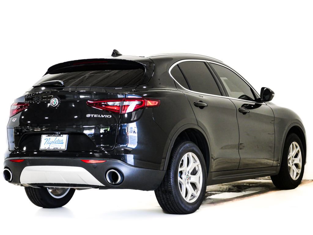 Used 2021 Alfa Romeo Stelvio Sprint w/ Sun & Sound Package AWD/4WD image 7