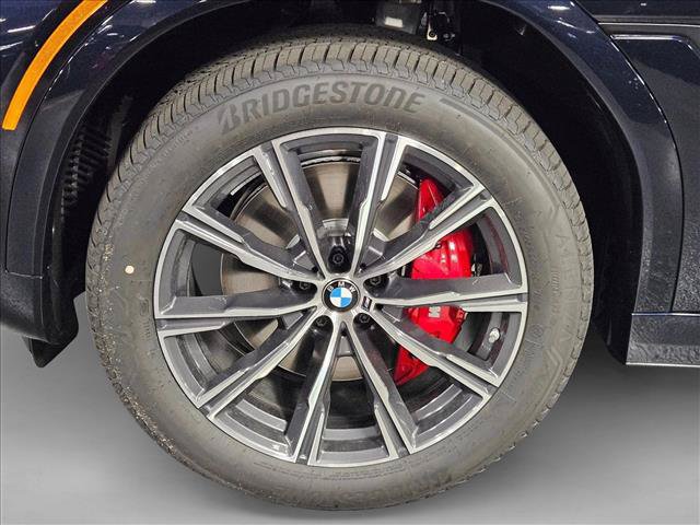 New 2027 BMW X6 xDrive40i w/ Premium Package AWD/4WD image 10