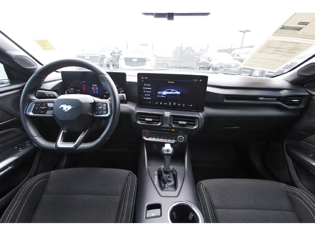 Used 2025 Ford Mustang Coupe RWD image 9