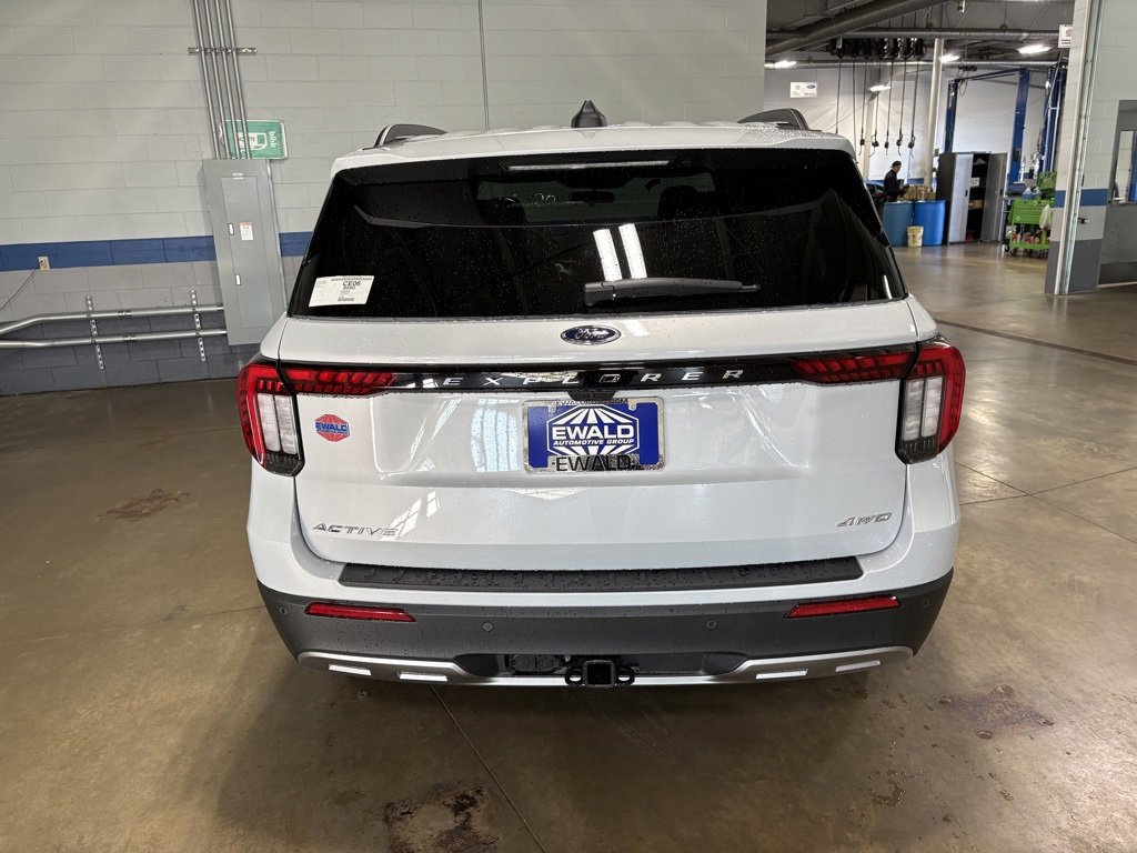 New 2026 Ford Explorer Active w/ Active Comfort Package image 7