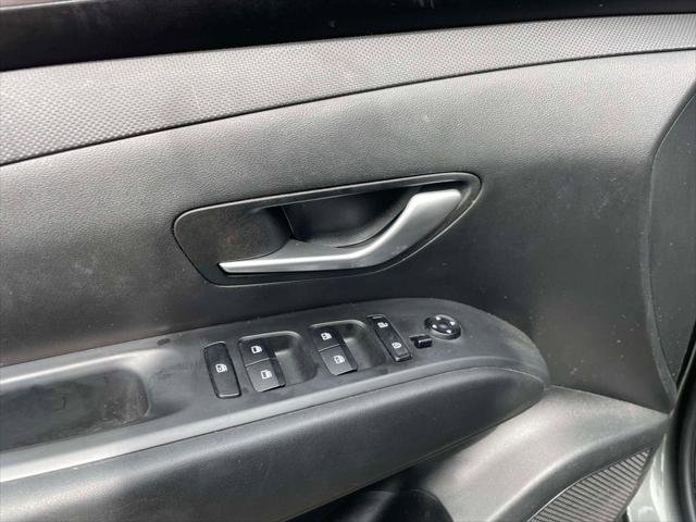 Used 2023 Hyundai Tucson SEL AWD/4WD image 16