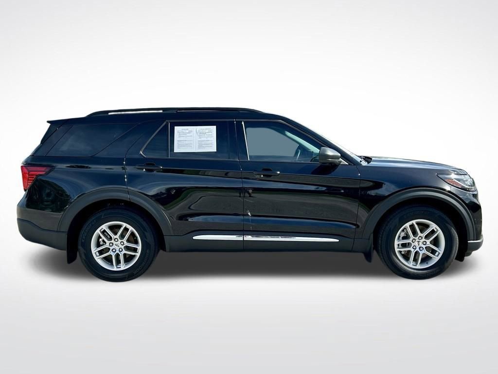 Used 2025 Ford Explorer Active RWD image 4