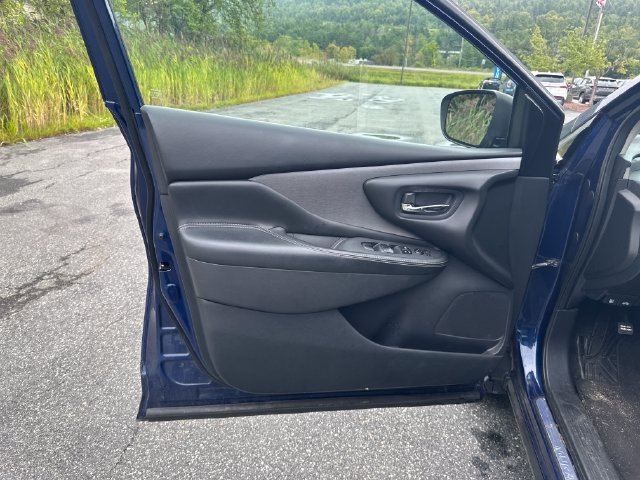 Used 2020 Nissan Murano S AWD/4WD image 10