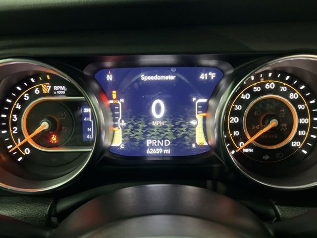 Used 2022 Jeep Wrangler Unlimited Sahara w/ Cold Weather Group image 11