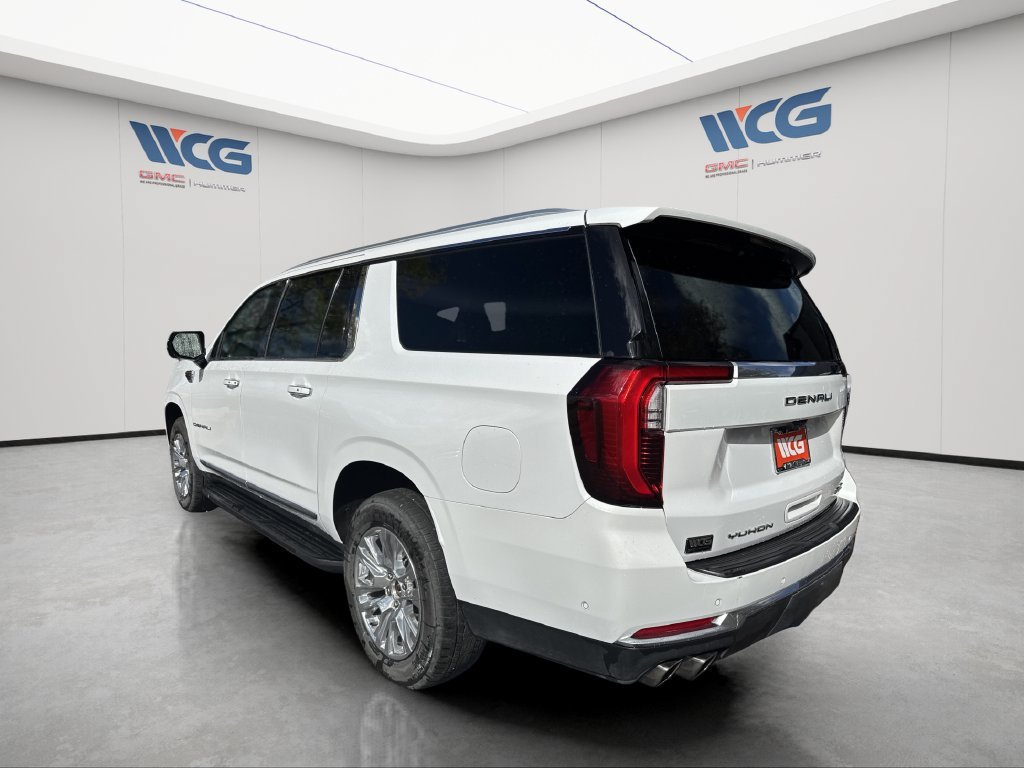 Used 2025 GMC Yukon XL Denali AWD/4WD image 5