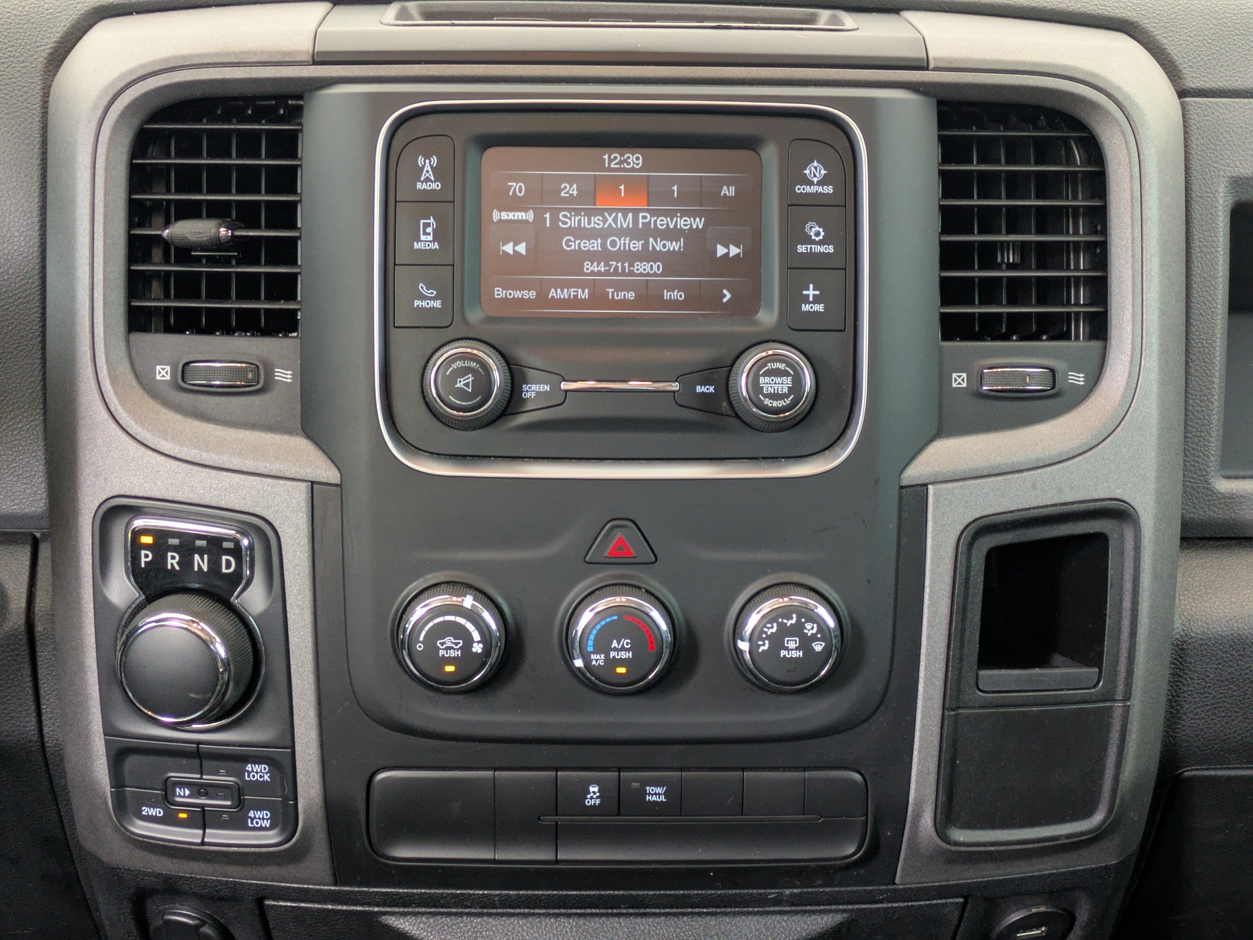 Used 2018 RAM 1500 Express w/ Express Value Package AWD/4WD image 18