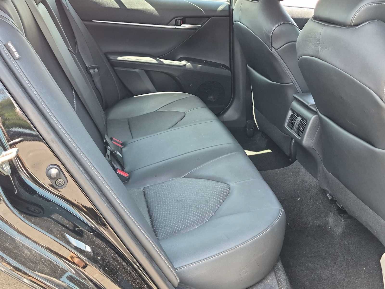 Used 2020 Toyota Camry XSE FWD image 22