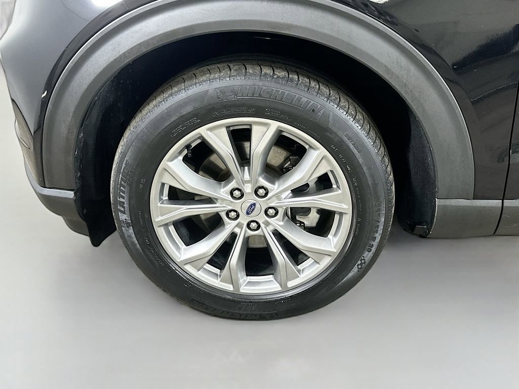 Used 2021 Ford Explorer Limited w/ Equipment Group 301A image 8