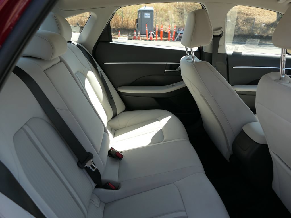 Certified 2025 Hyundai Sonata SEL FWD image 24