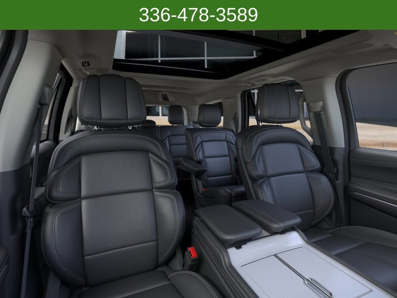 New 2026 Lincoln Navigator Reserve AWD/4WD image 10