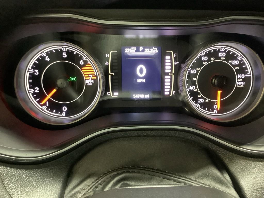 Used 2019 Jeep Cherokee Latitude Plus image 33