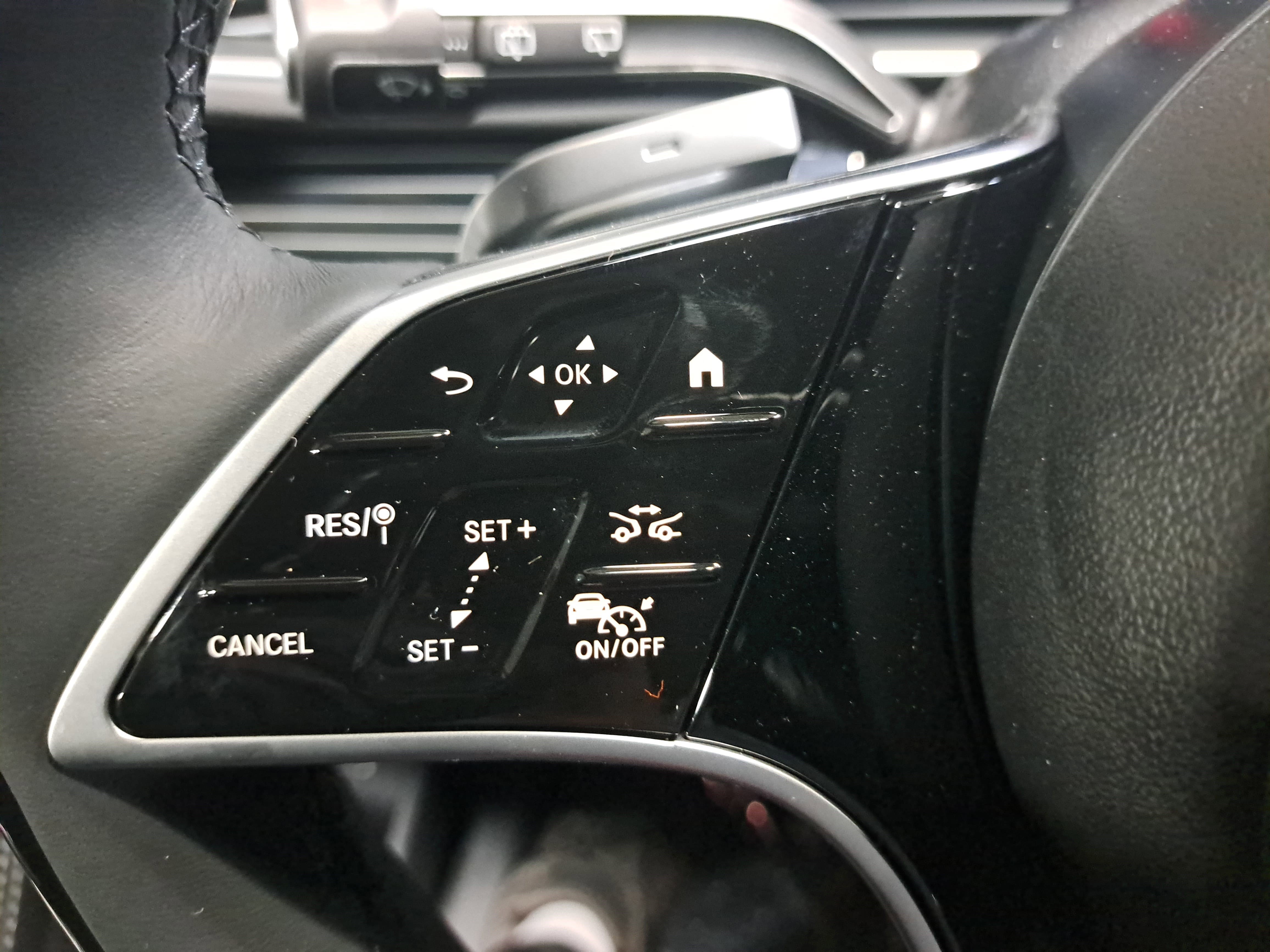 New 2026 Mercedes-Benz GLE 450 4MATIC image 17