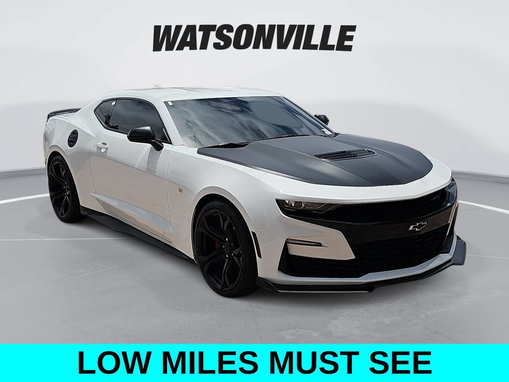 Used 2019 Chevrolet Camaro SS RWD image 1