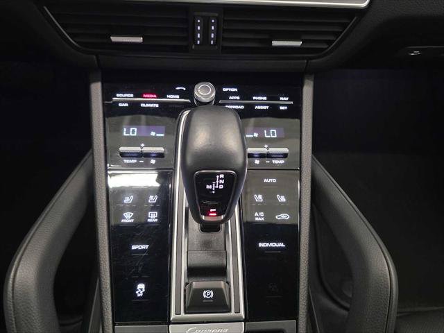 Used 2023 Porsche Cayenne AWD/4WD image 30