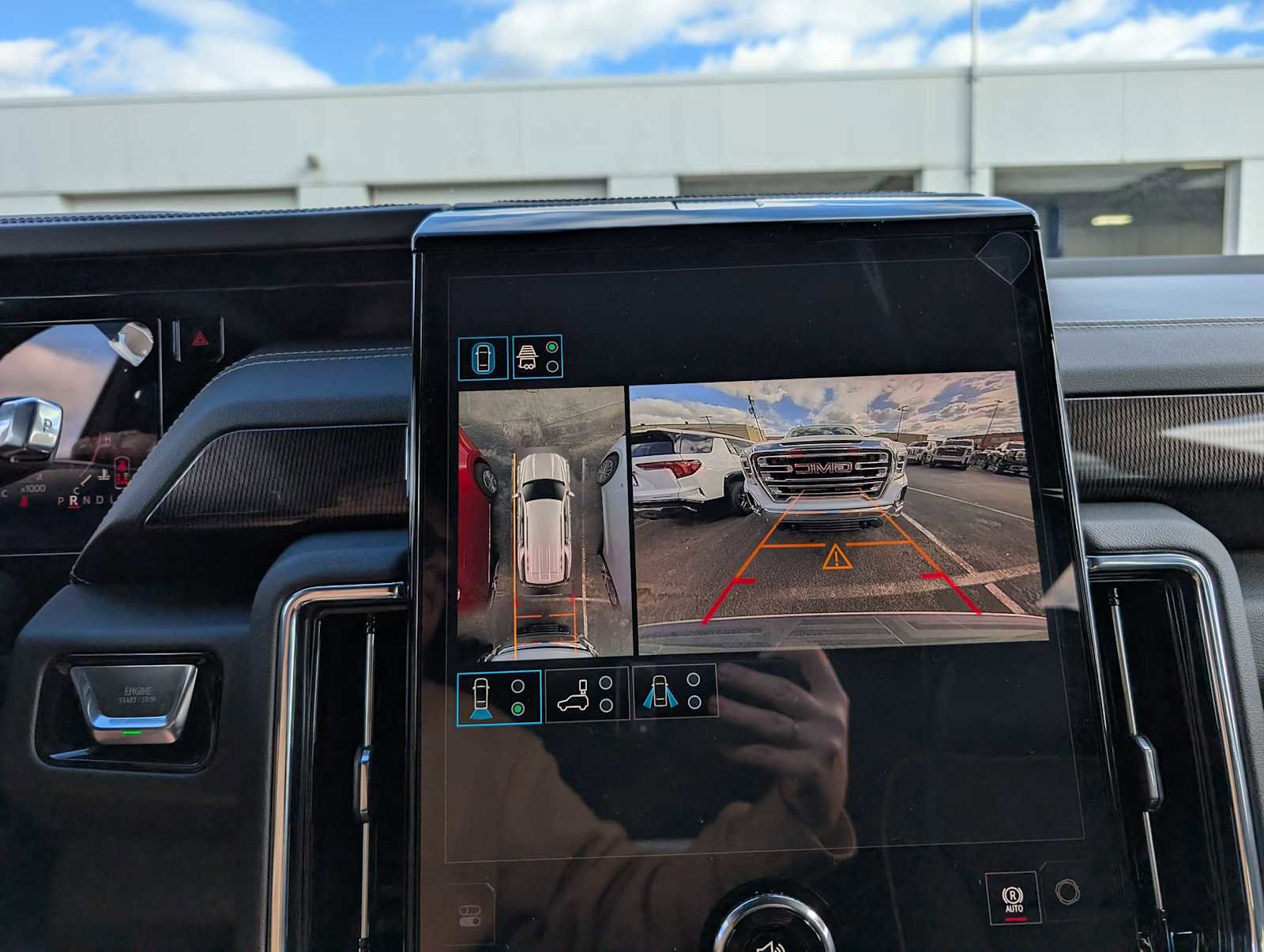 New 2026 GMC Yukon Elevation image 20