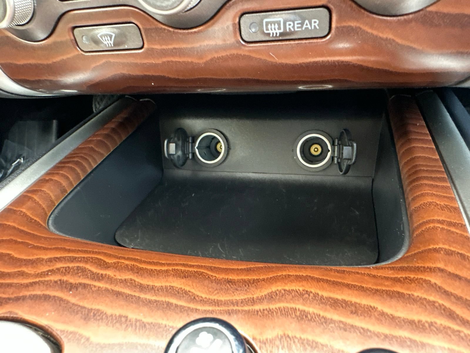 Used 2017 Nissan Pathfinder Platinum AWD/4WD image 71