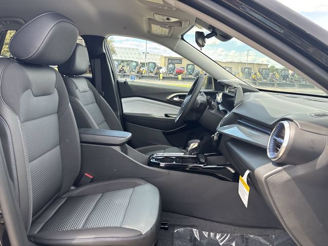 New 2026 Chevrolet Trax LT w/ Driver Confidence Package FWD image 21