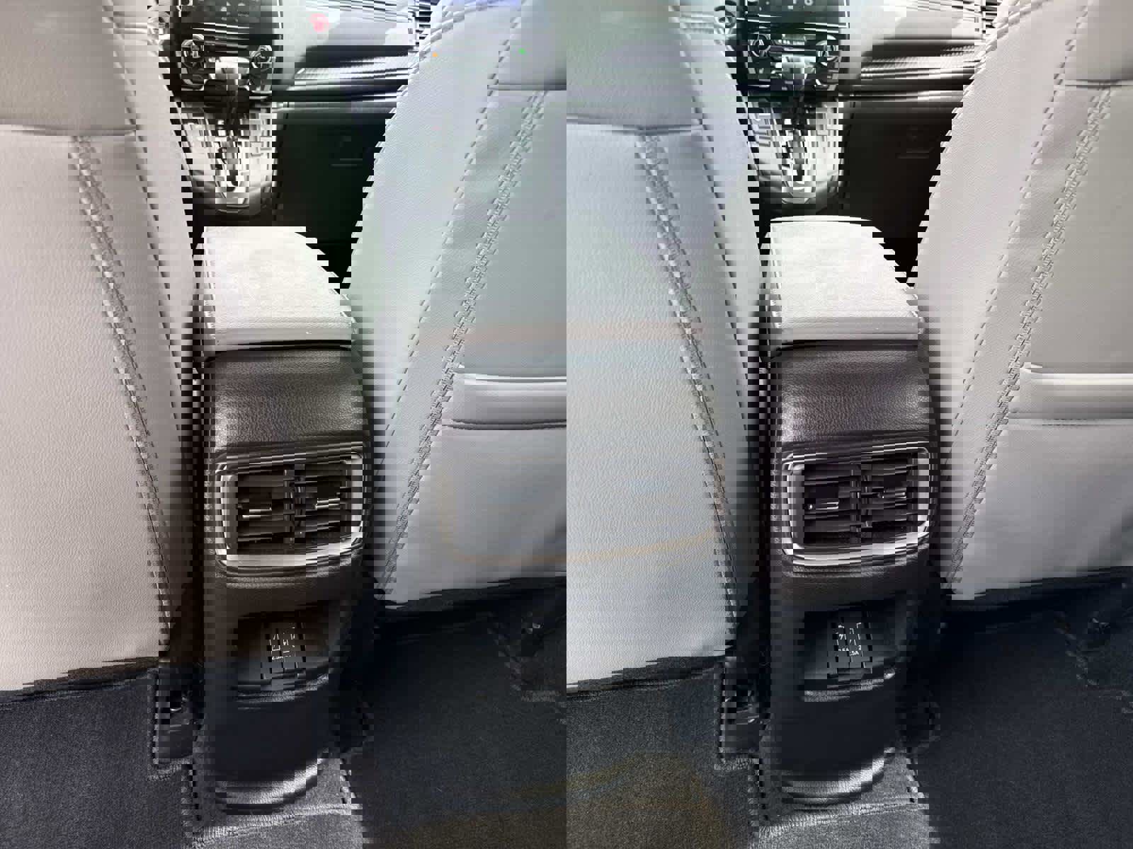 Used 2020 Honda CR-V Touring image 17