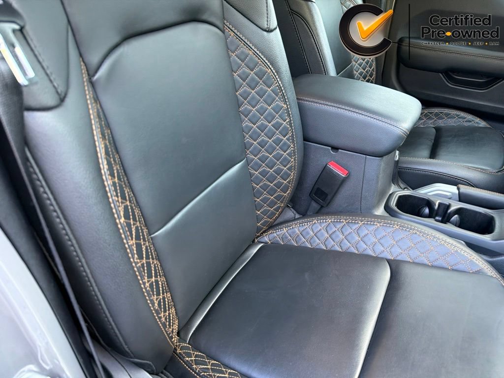 Certified 2022 Jeep Gladiator Overland AWD/4WD image 35