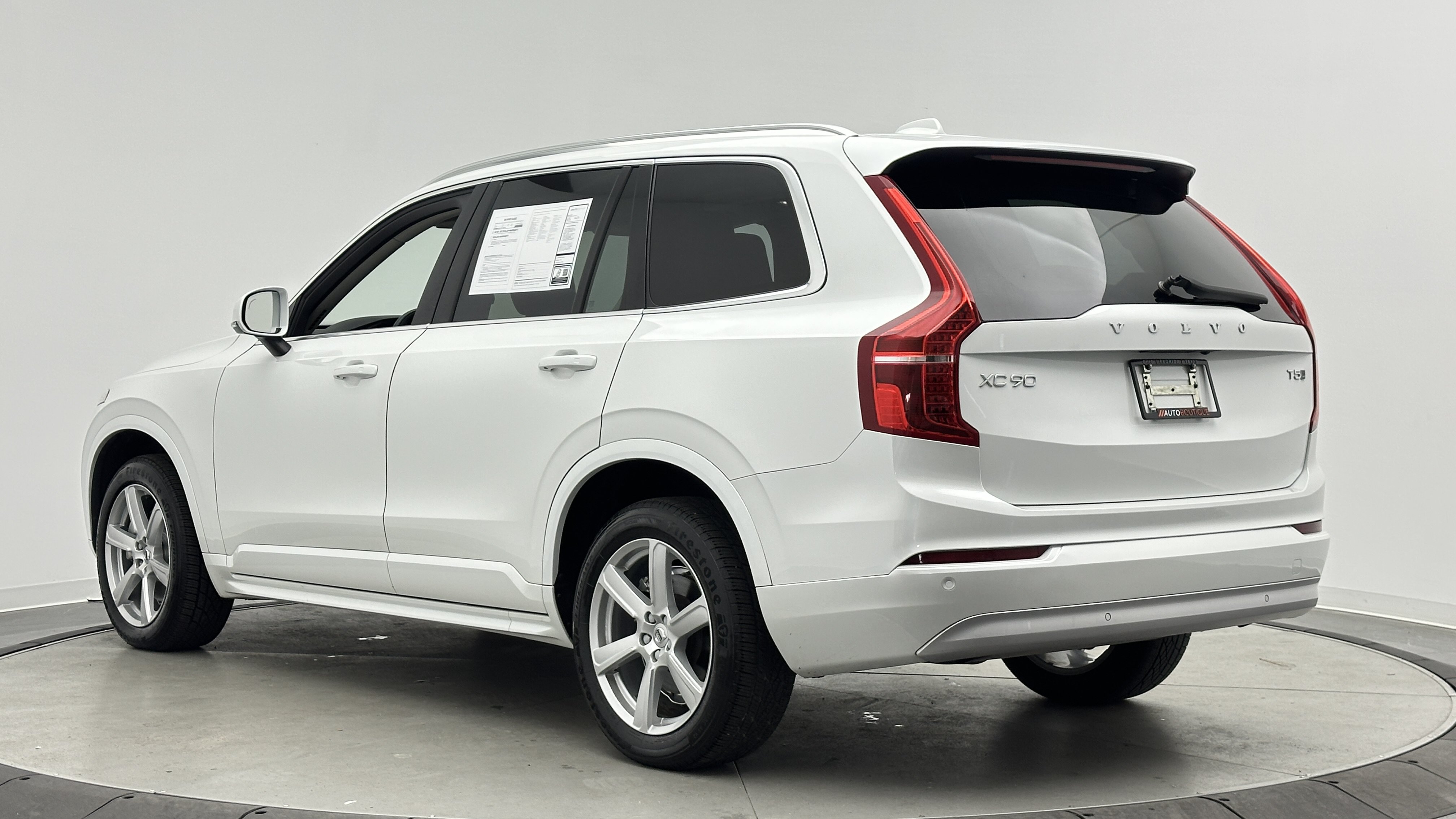 Used 2022 Volvo XC90 T5 Momentum AWD/4WD image 6