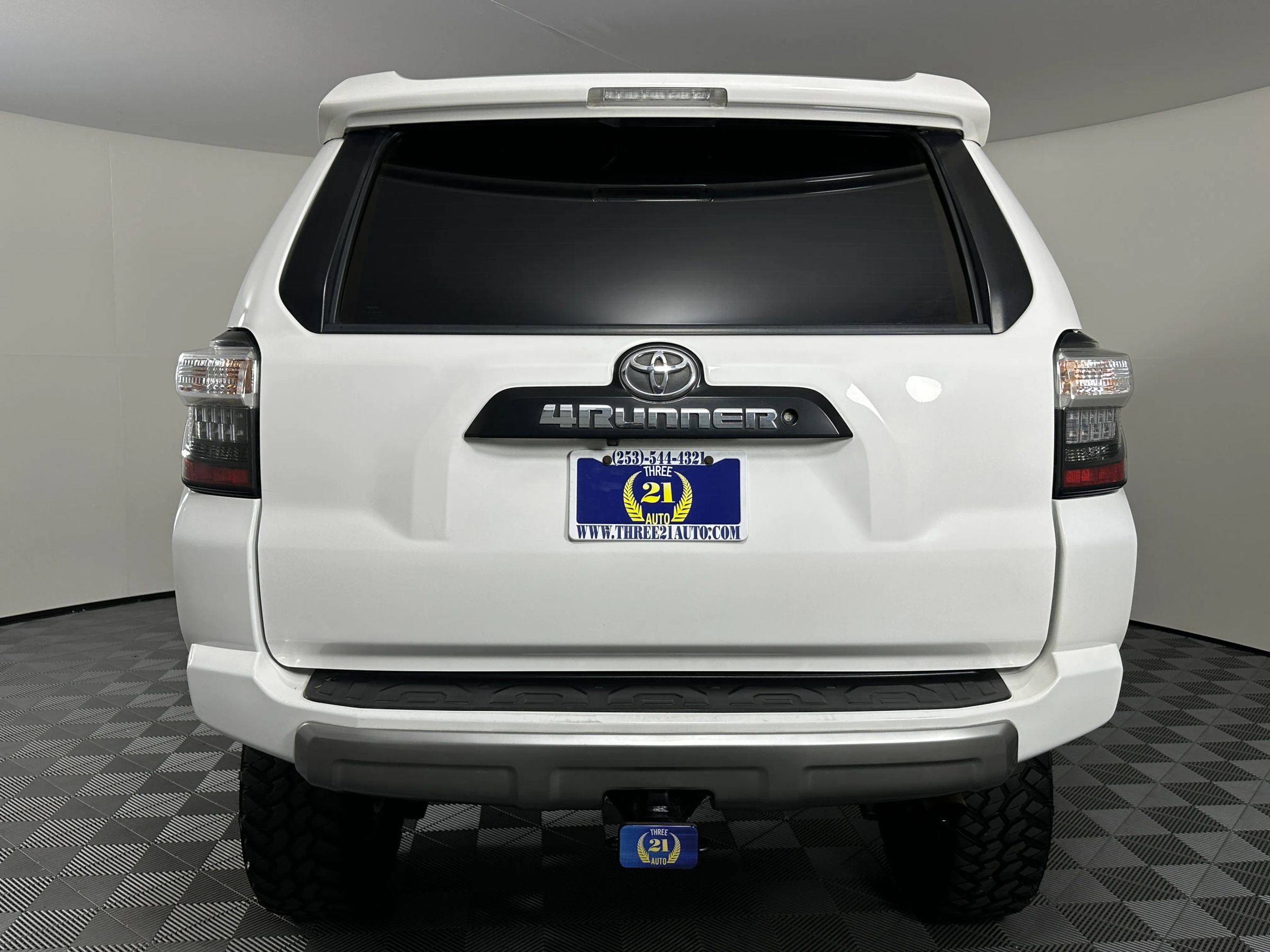 Used 2019 Toyota 4Runner TRD Off-Road Premium image 10